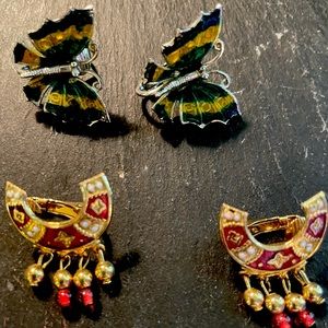 Rare find!  Vintage Hobe and Lisner clip on earrings!